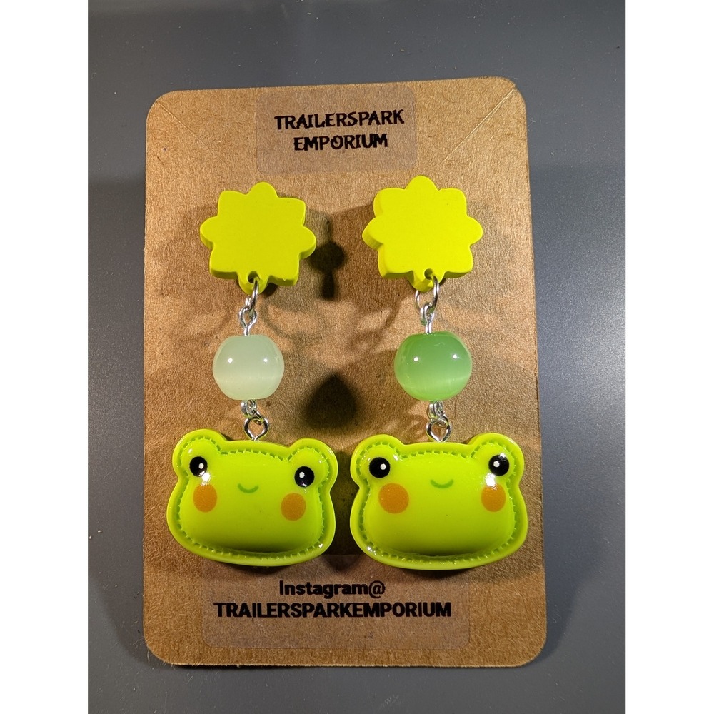 Trailerspark Emporium Frog Earrings Neon Yellow Flower Green Bead Nickel Free